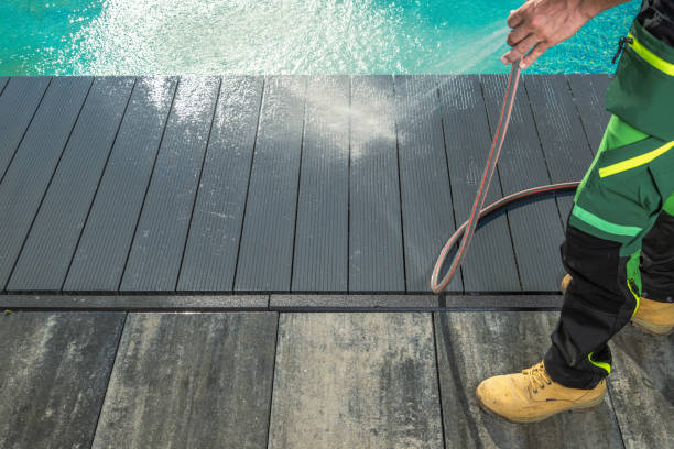 Why Choose Our Certified Pressure Washing Experts for Your Project Needs in Oakland Park, FL?
